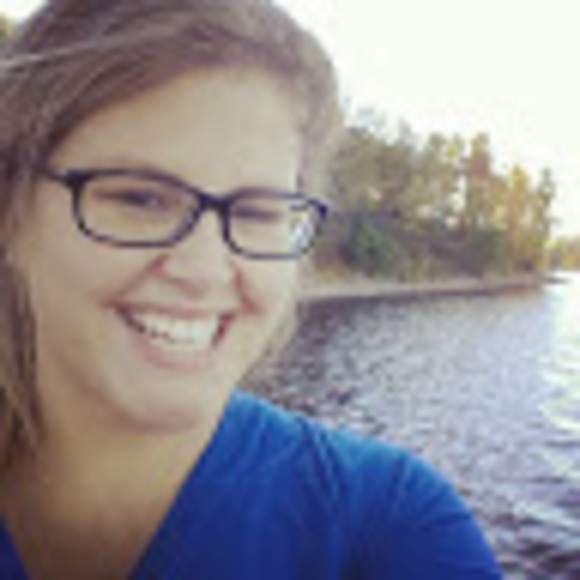 Meet your Posher, Maddi - Picture 1 of 1